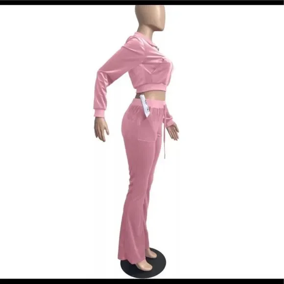 Pink Women’s Two-piece Long Sleeve Flare Bottom Sport / Sweat Suit NWT - Picture 3 of 11